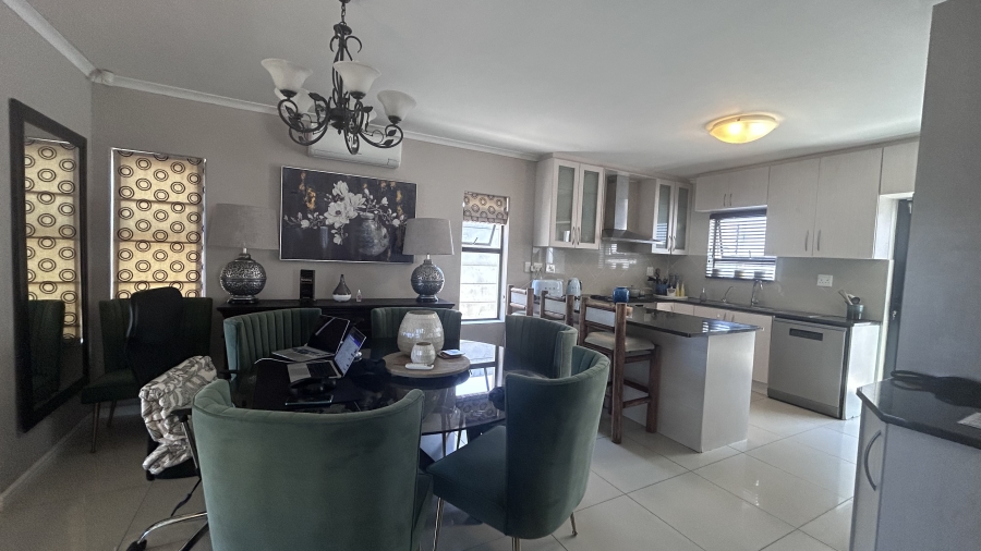 3 Bedroom Property for Sale in Parklands North Western Cape